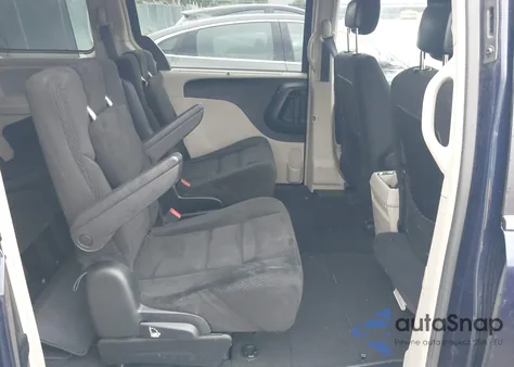 2016 Chrysler Town & Country Touring z USA, uszkodzony, nr VIN 2C4RC1BGXGR177282